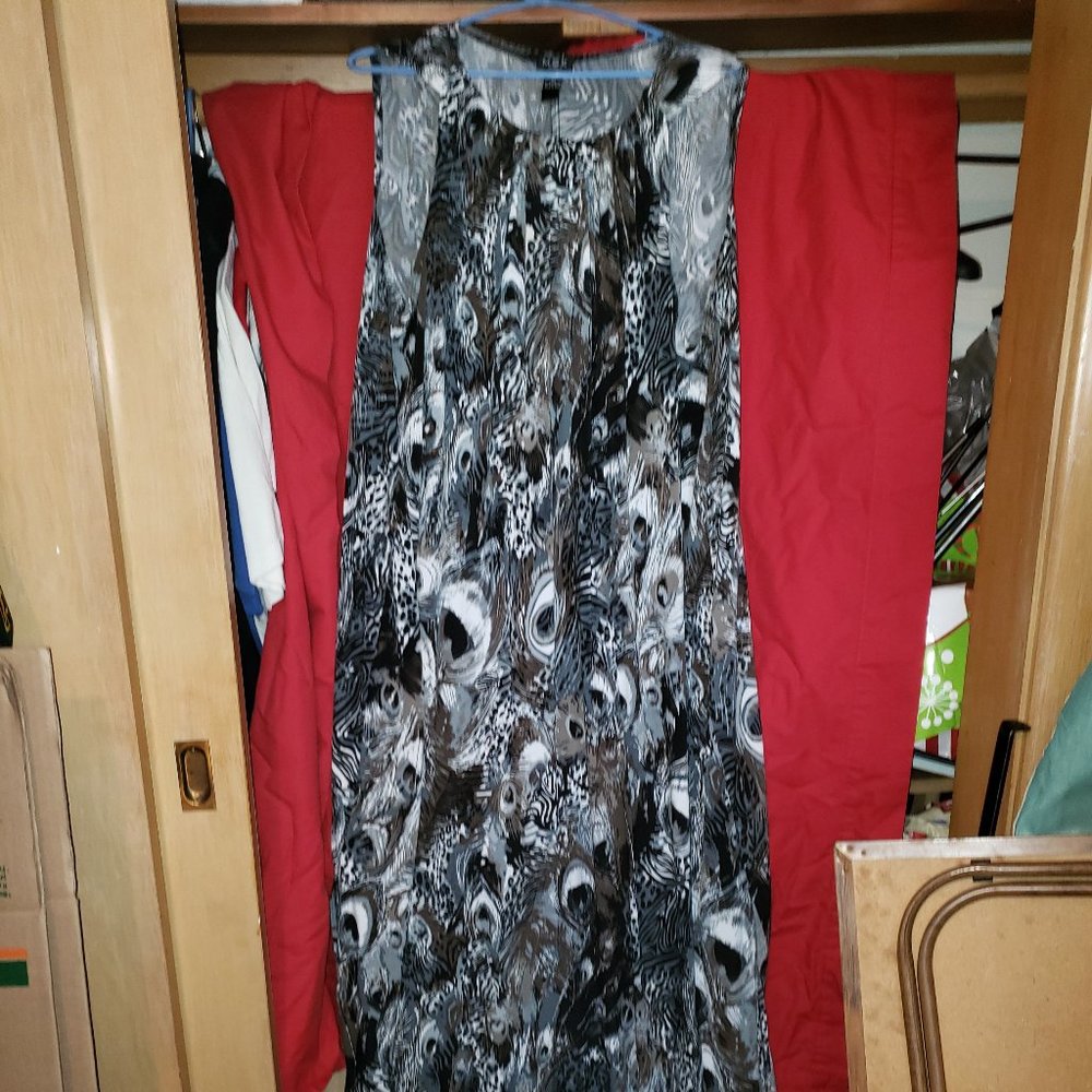 BEAUTIFUL PLUS SIZE PEACOCK PRINT MAXI DRESS